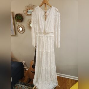 Elegant White Long Sleeve Lace Dress